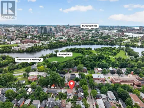 140 River Lane Ottawa ON K1M 1T1