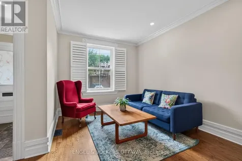 140 River Lane Ottawa ON K1M 1T1