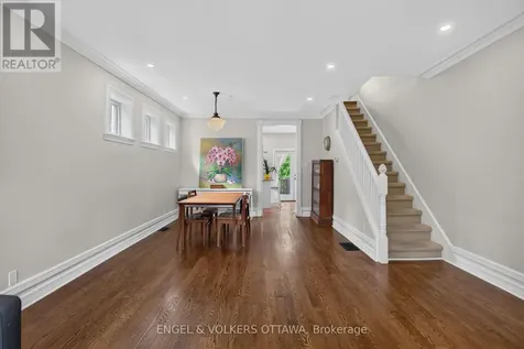 140 River Lane Ottawa ON K1M 1T1