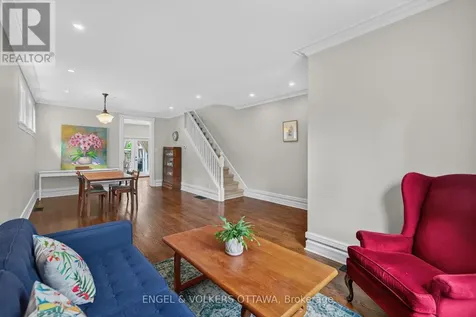 140 River Lane Ottawa ON K1M 1T1