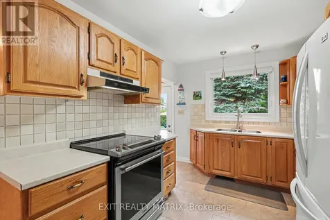 39 Tauvette Street Ottawa ON K1B 3A1