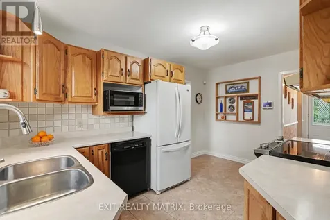 39 Tauvette Street Ottawa ON K1B 3A1