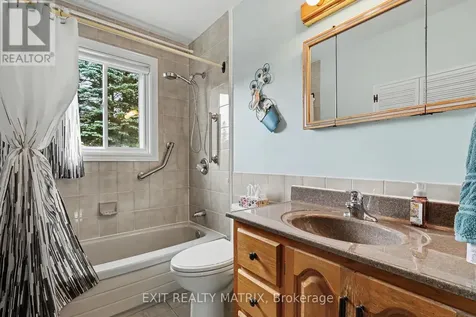 39 Tauvette Street Ottawa ON K1B 3A1