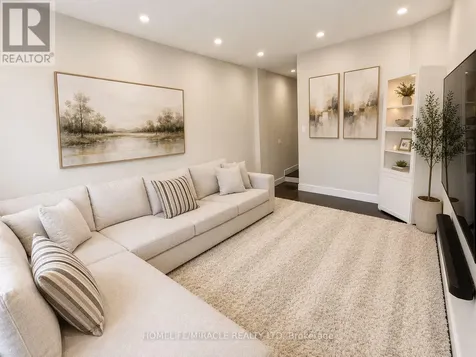 11 Reistview Street Kitchener ON N2E 4H1