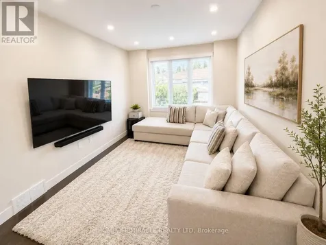 11 Reistview Street Kitchener ON N2E 4H1