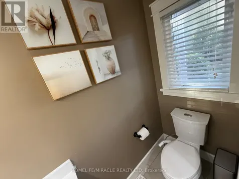 11 Reistview Street Kitchener ON N2E 4H1