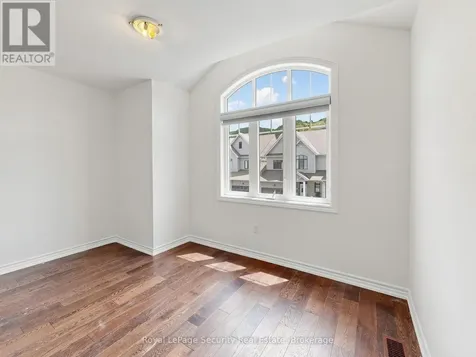 103 Addison Street Blue Mountains ON N0H 1J0