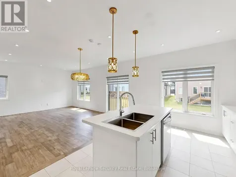 121 Sebastian Street Blue Mountains ON N0H 1J0