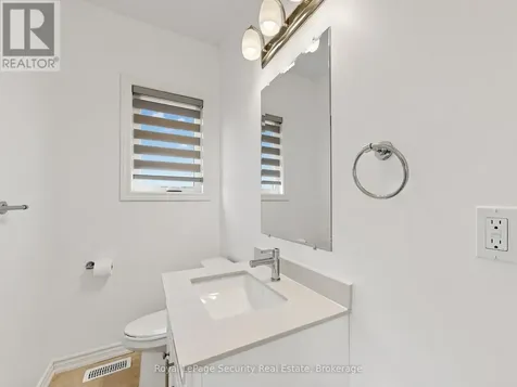 121 Sebastian Street Blue Mountains ON N0H 1J0