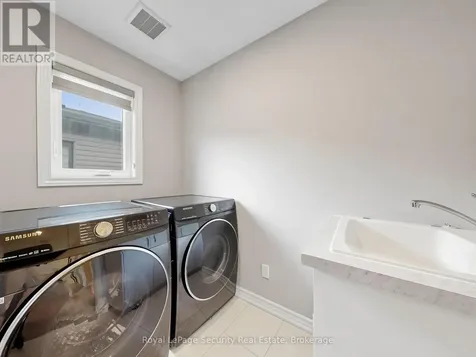 121 Sebastian Street Blue Mountains ON N0H 1J0