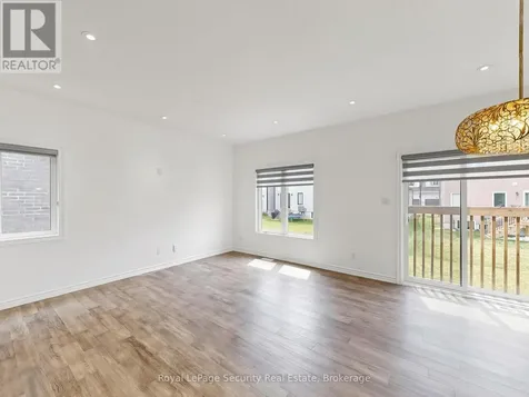 121 Sebastian Street Blue Mountains ON N0H 1J0