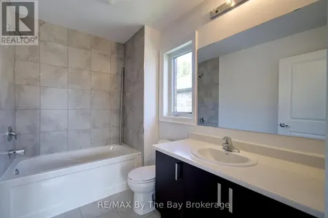 18 Amber Drive Wasaga Beach ON L9Z 0R9