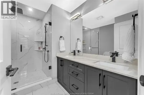 137 Gary Avenue Lasalle ON N9J 1V3