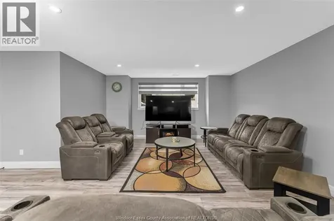137 Gary Avenue Lasalle ON N9J 1V3