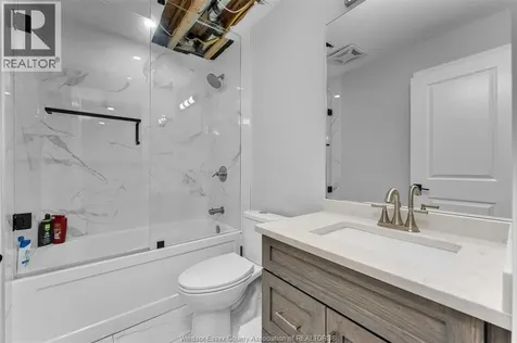 137 Gary Avenue Lasalle ON N9J 1V3