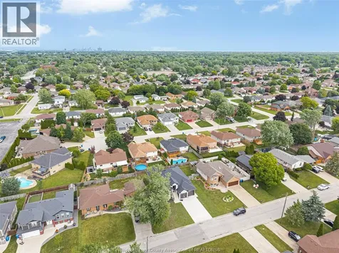 137 Gary Avenue Lasalle ON N9J 1V3