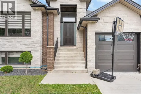 137 Gary Avenue Lasalle ON N9J 1V3