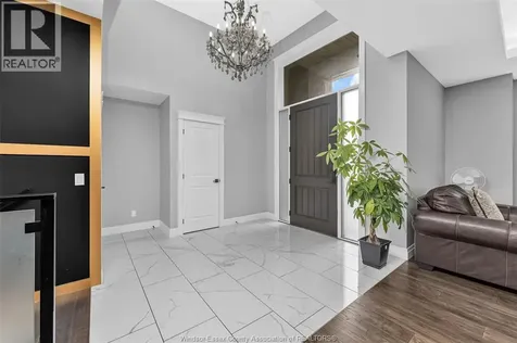 137 Gary Avenue Lasalle ON N9J 1V3