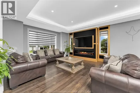 137 Gary Avenue Lasalle ON N9J 1V3