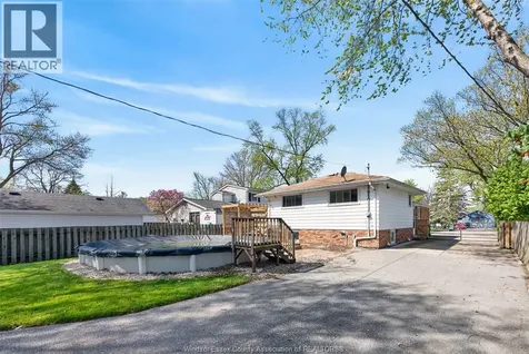 226 Edgewater Boulevard Tecumseh ON N8N 2H2