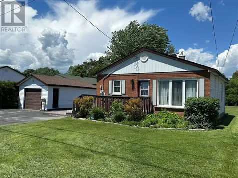 1564 Cecile Street Val Caron ON P3N 1G9