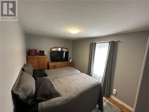 1564 Cecile Street Val Caron ON P3N 1G9