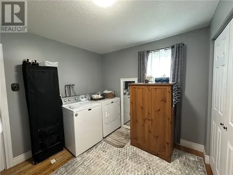 1564 Cecile Street Val Caron ON P3N 1G9