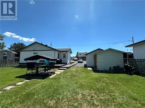 1564 Cecile Street Val Caron ON P3N 1G9