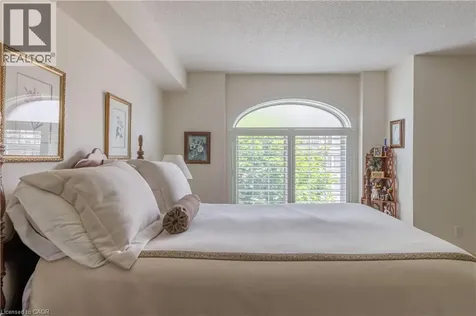 216 Plains Road West Burlington ON L7T 4L2