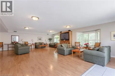216 Plains Road West Burlington ON L7T 4L2