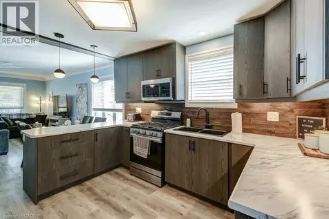30 East 15th Street Hamilton ON L9A 4E7