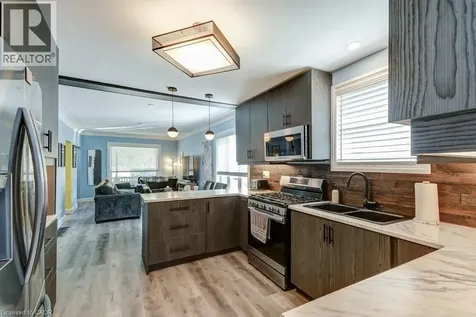 30 East 15th Street Hamilton ON L9A 4E7