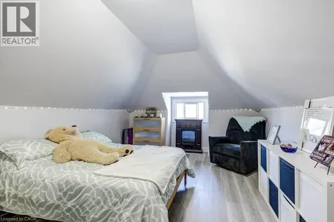 30 East 15th Street Hamilton ON L9A 4E7