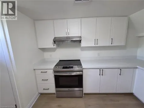 12 Ferndale Avenue St. Catharines ON L2P 1V3