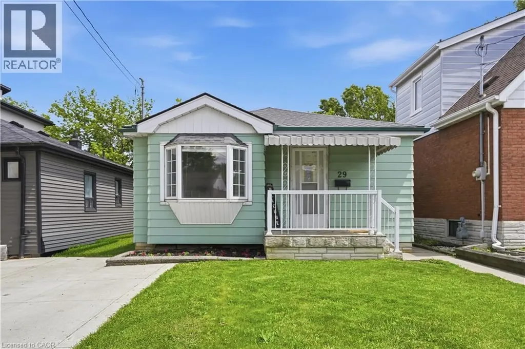 29 Shadyside Avenue Hamilton ON L8V 3E2