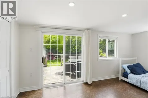 29 Shadyside Avenue Hamilton ON L8V 3E2