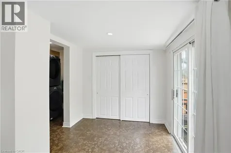 29 Shadyside Avenue Hamilton ON L8V 3E2