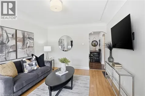 29 Shadyside Avenue Hamilton ON L8V 3E2
