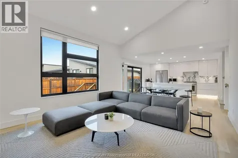 15 Churchill Park Road Chatham ON N7M 6M2