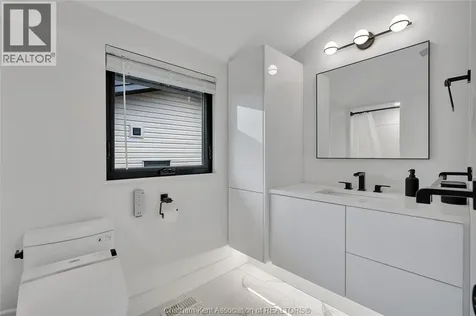 15 Churchill Park Road Chatham ON N7M 6M2