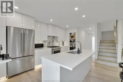 15 Churchill Park Road Chatham ON N7M 6M2