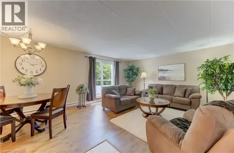 71 Vanier Drive Kitchener ON N2C 1J4