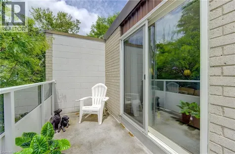71 Vanier Drive Kitchener ON N2C 1J4