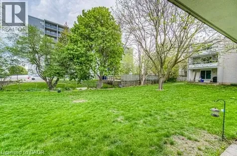 71 Vanier Drive Kitchener ON N2C 1J4