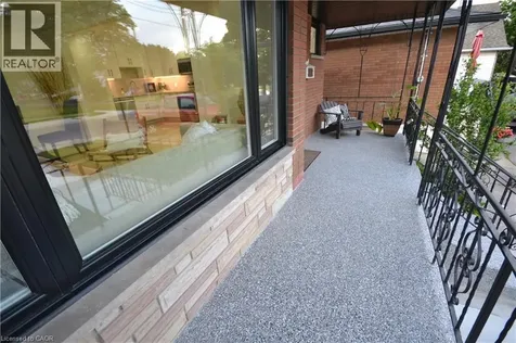 101 Reid Avenue North Hamilton ON L8H 6E2