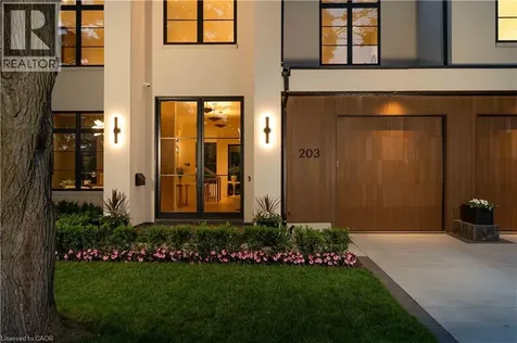 203 Weybourne Road Oakville ON L6K 2T7