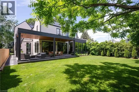203 Weybourne Road Oakville ON L6K 2T7