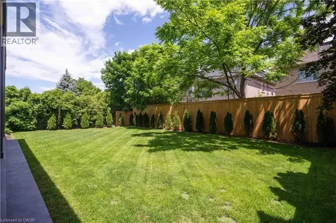 203 Weybourne Road Oakville ON L6K 2T7