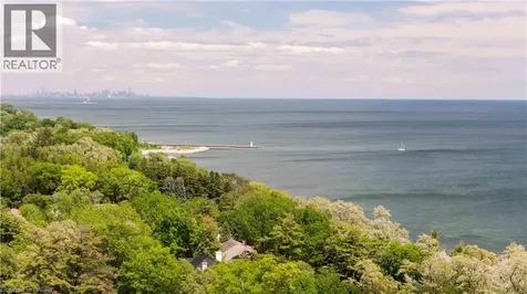 203 Weybourne Road Oakville ON L6K 2T7