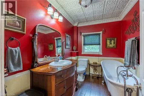 220 King Hiram Street Ingersoll ON N5C 1L8